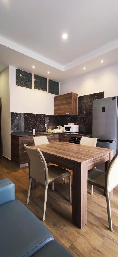 Diamonds Luxury Apartments Marsalforn Exterior photo
